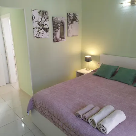 Garden Apartment Playa Feñabe